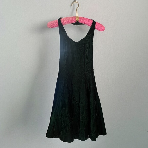 Vintage Cocktail Dress Size 5 Velvet A Line Pin Up Style Halter Green Crinoline - Picture 1 of 12